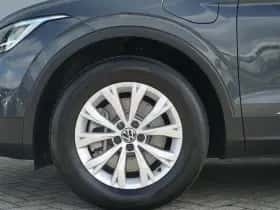 Volkswagen Tiguan (2023) thumbnail 13