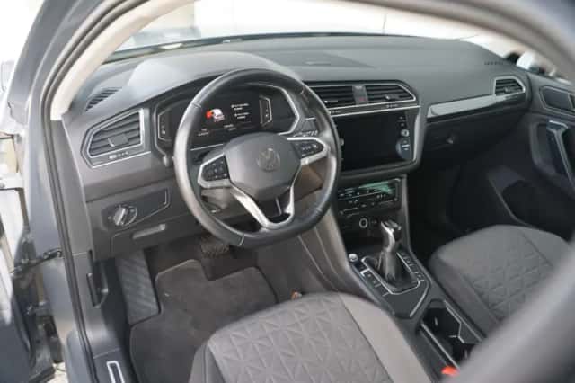 Volkswagen Tiguan (2023) thumbnail 20