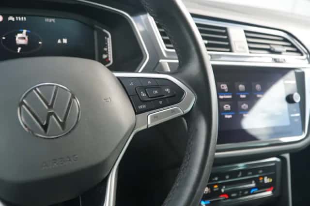 Volkswagen Tiguan (2023) thumbnail 24