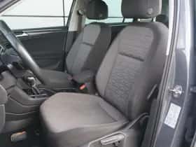 Volkswagen Tiguan (2023) thumbnail 4