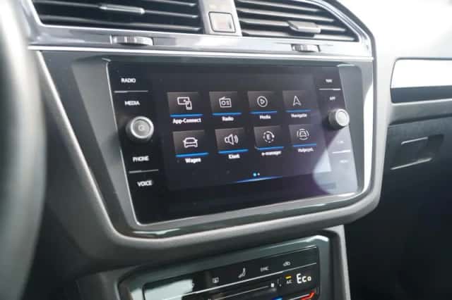Volkswagen Tiguan (2023) thumbnail 34