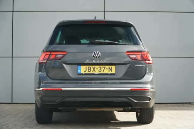 Volkswagen Tiguan (2023) thumbnail 10