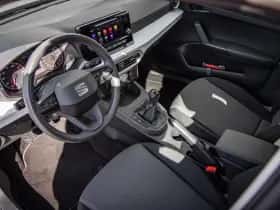 SEAT Arona (2022) thumbnail 16