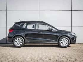 SEAT Arona (2022) thumbnail 3