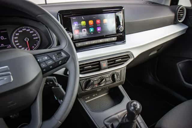 SEAT Arona (2022) thumbnail 23