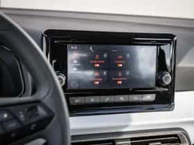 SEAT Arona (2022) thumbnail 28