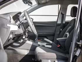 SEAT Arona (2022) thumbnail 4