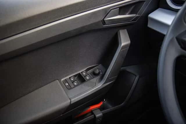 SEAT Arona (2022) thumbnail 32