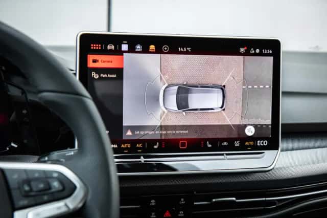 Volkswagen Golf (2025) thumbnail 23