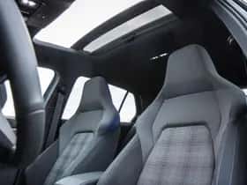 Volkswagen Golf (2025) thumbnail 4