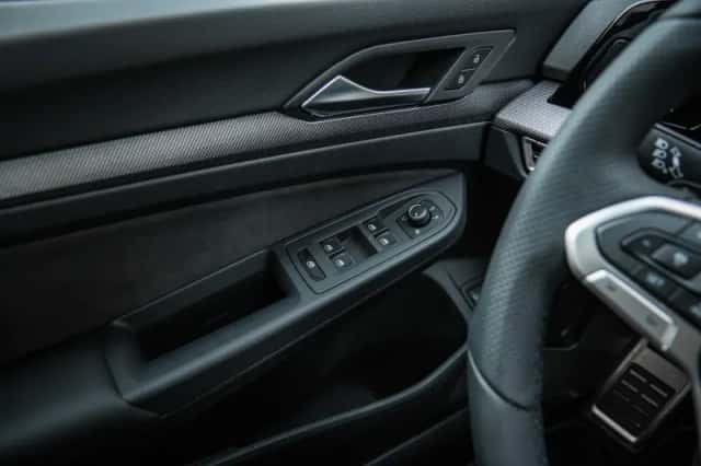 Volkswagen Golf (2025) thumbnail 33