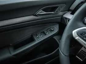 Volkswagen Golf (2025) thumbnail 33