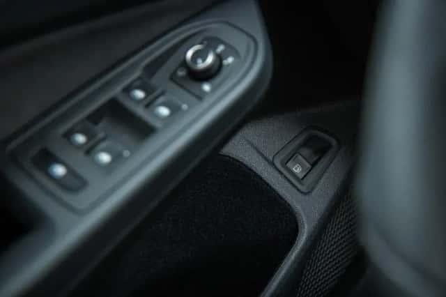 Volkswagen Golf (2025) thumbnail 35