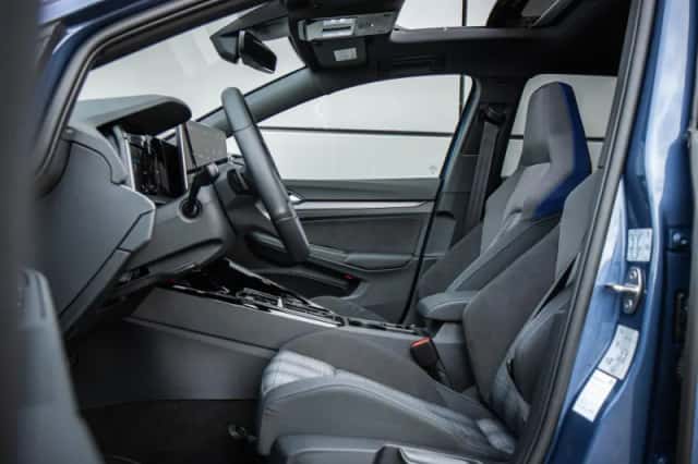 Volkswagen Golf (2025) thumbnail 39