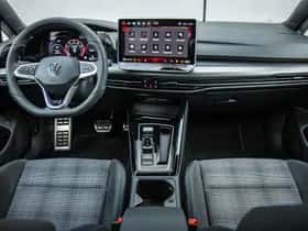 Volkswagen Golf (2025) thumbnail 5