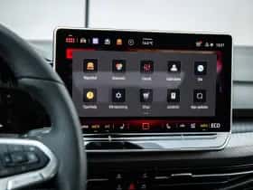 Volkswagen Golf (2025) thumbnail 48