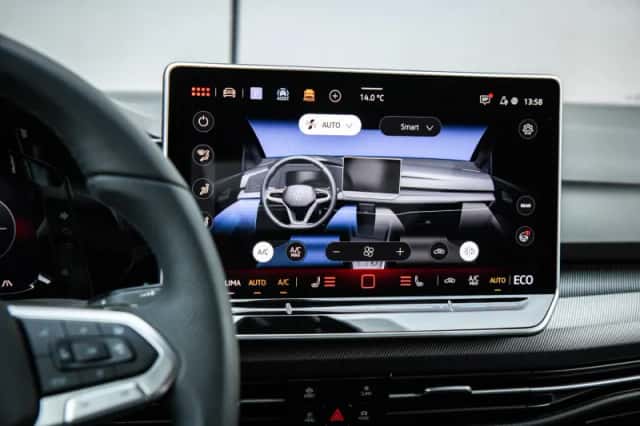 Volkswagen Golf (2025) thumbnail 49