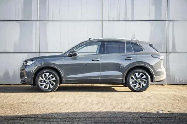 Volkswagen Tiguan (2025) thumbnail 12