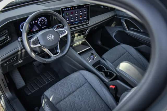 Volkswagen Tiguan (2025) thumbnail 18