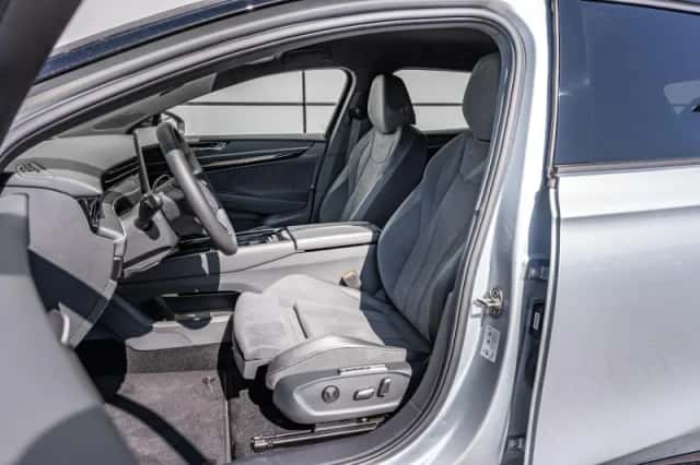 Volkswagen ID.7 (2026) thumbnail 4