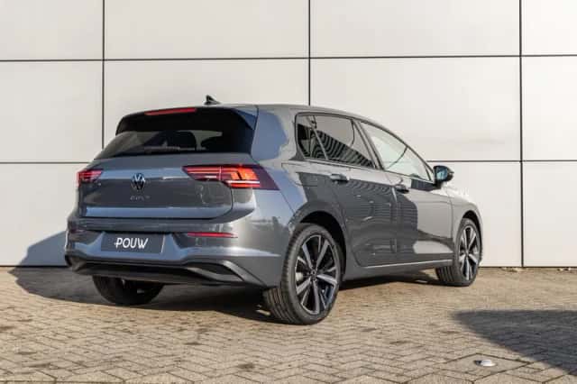 Volkswagen Golf (2026) thumbnail 2
