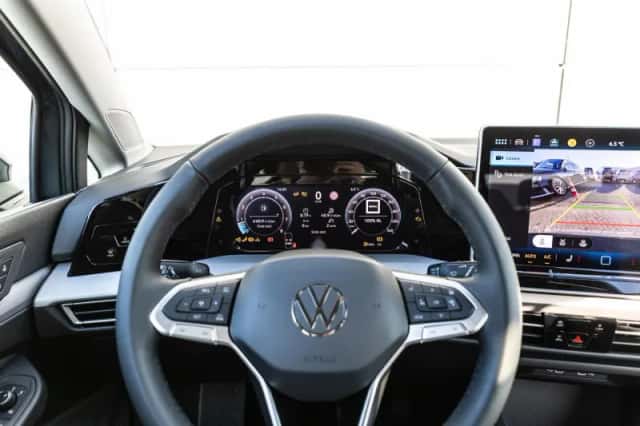 Volkswagen Golf (2026) thumbnail 25