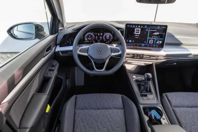 Volkswagen Golf (2026) thumbnail 39