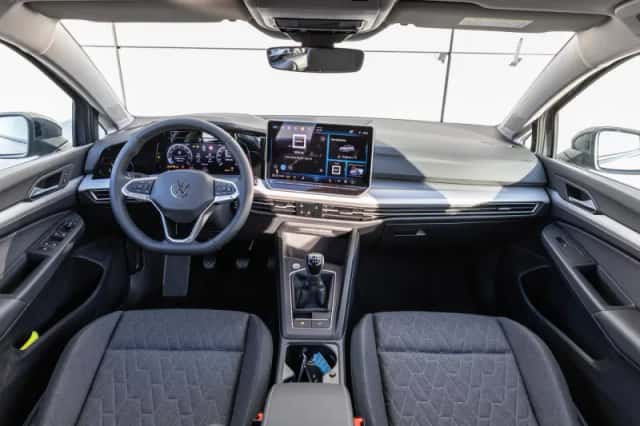 Volkswagen Golf (2026) thumbnail 5