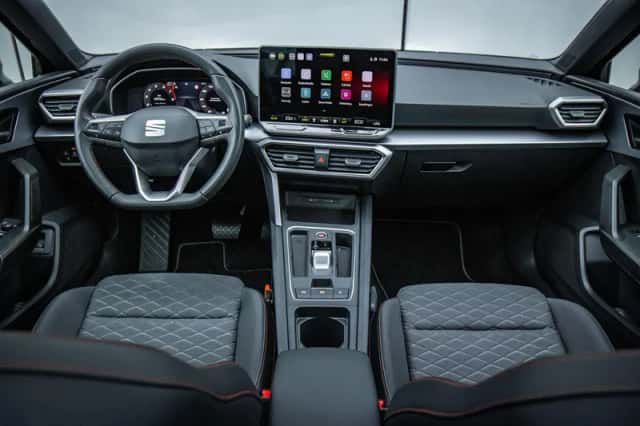 SEAT Leon Sportstourer (2025) thumbnail 5