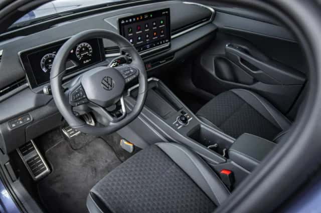 Volkswagen T-Roc (2025) thumbnail 12