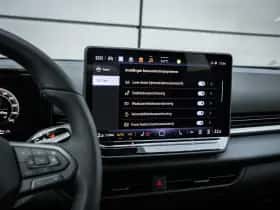 Volkswagen T-Roc (2025) thumbnail 33