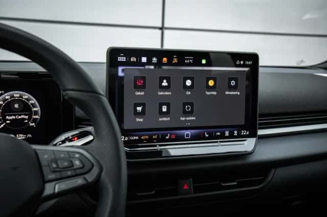 Volkswagen T-Roc (2025) thumbnail 36