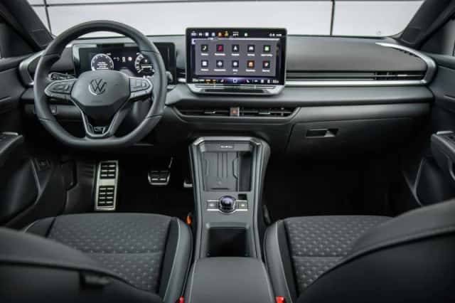 Volkswagen T-Roc (2025) thumbnail 5