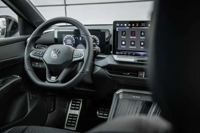 Volkswagen T-Roc (2025) thumbnail 41