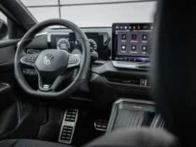 Volkswagen T-Roc (2025) thumbnail 41