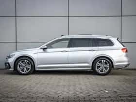 Volkswagen Passat (2022) thumbnail 13