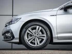 Volkswagen Passat (2022) thumbnail 14