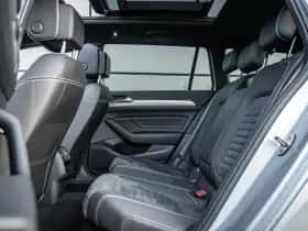 Volkswagen Passat (2022) thumbnail 17