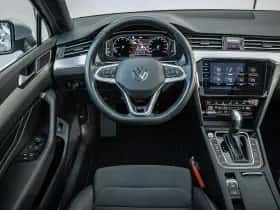 Volkswagen Passat (2022) thumbnail 21