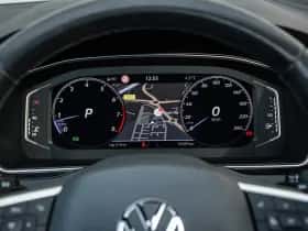 Volkswagen Passat (2022) thumbnail 22