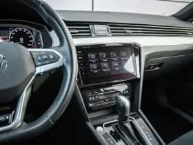 Volkswagen Passat (2022) thumbnail 30