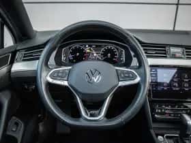 Volkswagen Passat (2022) thumbnail 35