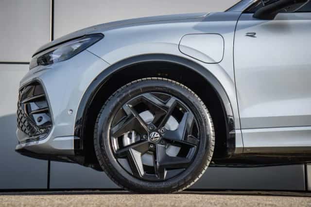 Volkswagen Tiguan (2025) thumbnail 13