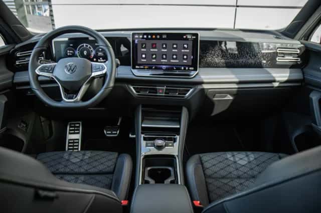 Volkswagen Tiguan (2025) thumbnail 5