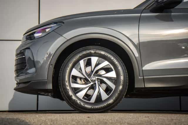 Volkswagen Tiguan (2025) thumbnail 13