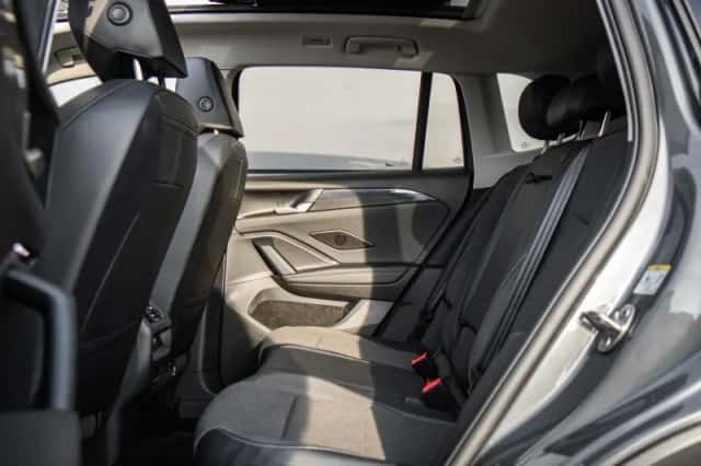 Volkswagen Tiguan (2025) thumbnail 16
