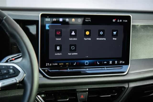 Volkswagen Tiguan (2025) thumbnail 39