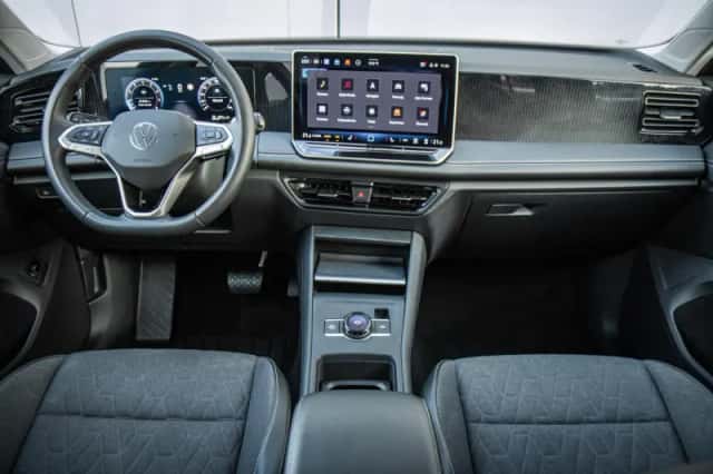 Volkswagen Tiguan (2025) thumbnail 5