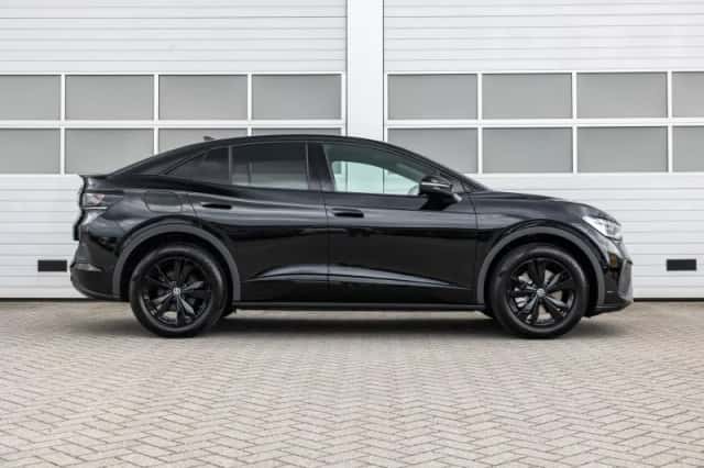 Volkswagen ID.5 (2025) thumbnail 3