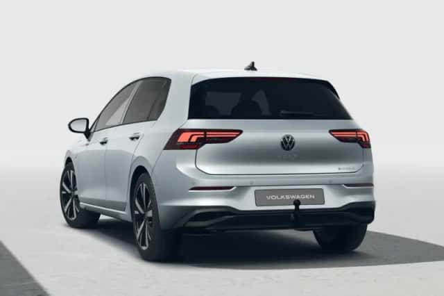 Volkswagen Golf (2026) thumbnail 2